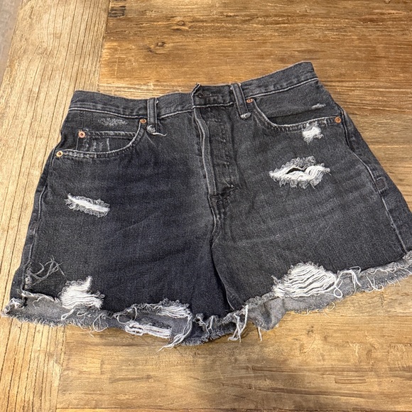 We The Free Charcoal Distressed Jean Shorts - Picture 1 of 4